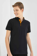 Load image into Gallery viewer, تيشيرت بولو أسود للأولاد الكبار