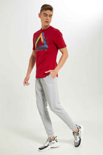 Load image into Gallery viewer, تيشيرت مطبوع باللون الأحمرللرجال