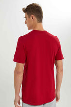 Load image into Gallery viewer, تيشيرت مطبوع باللون الأحمرللرجال