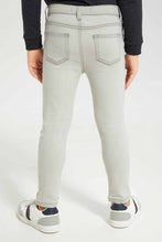 Load image into Gallery viewer, بنطلون جينز رمادي للأولاد الصغار