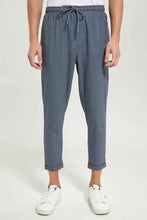 Load image into Gallery viewer, بنطلون رياضي باللون الكحلي بخصر مطاطي للرجال