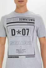 Load image into Gallery viewer, تيشيرت مطبوع باللون الأسود للرجال