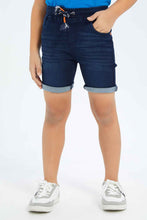 Load image into Gallery viewer, شورت جينز باللون الكحلي للأولاد الصغار