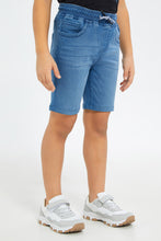 Load image into Gallery viewer, شورت دنيم باللون الأزرق للأولاد الصغار
