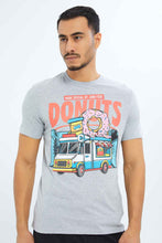 Load image into Gallery viewer, تيشيرت بطبعة باللون الرمادي للرجال