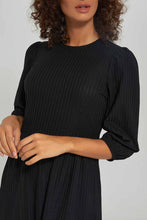 Load image into Gallery viewer, فستان باللون الأسود للنساء