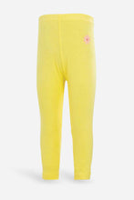 Load image into Gallery viewer, ليغنغز باللون الأصفر للبنات الصغار