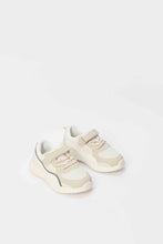 Load image into Gallery viewer, سنيكرز باللون البيج للأولاد الصغار