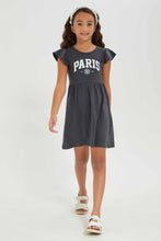 Load image into Gallery viewer, فستان بناتي بطبعة باريس فحم