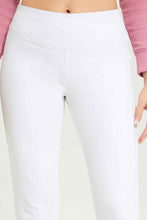 Load image into Gallery viewer, بنطلون جينز سكيني باللون الأبيض للنساء