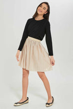 Load image into Gallery viewer, بلوزة سوداء بطبقات للبنات الكبار