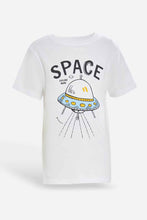 Load image into Gallery viewer, طقم تيشيرتات بطباعة باللون الأبيض والأزرق للأولاد الصغار (قطعتين)