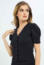 Load image into Gallery viewer, بلوزة سوداء بأزرار للنساء