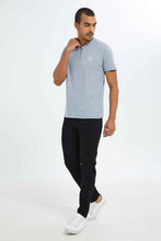 Load image into Gallery viewer, تيشيرت مع سحّاب باللون الأزرق السماوي للرجال