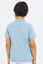 Load image into Gallery viewer, قميص كاجوال جينز باللون الأزرق للأولاد الصغار