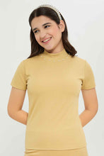 Load image into Gallery viewer, تيشيرت برقبة عالية باللون البيج للبنات الكبار