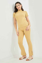 Load image into Gallery viewer, بنطلون بقصة واسعة باللون البيج للبنات الكبار