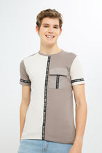Load image into Gallery viewer, تيشيرت مزين باللون الرمادي والأبيض للأولاد الكبار