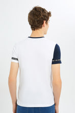 Load image into Gallery viewer, تيشيرت مطبوع باللون الكحلي و الأبيض للأولاد الكبار