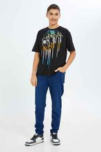 Load image into Gallery viewer, تيشيرت باللون الأسود مطبوع للأولاد الكبار