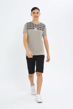 Load image into Gallery viewer, تيشيرت مطبوع باللون الرمادي للأولاد الكبار