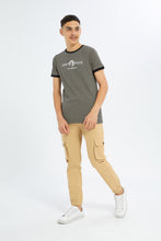 Load image into Gallery viewer, تيشيرت باللون الأسود للأولاد الكبار