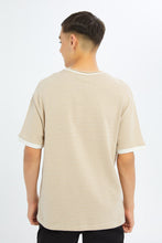 Load image into Gallery viewer, تيشيرت فضفاض باللون البيج للأولاد الكبار