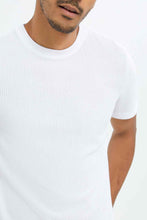 Load image into Gallery viewer, تي شيرت جاكار باللون الأبيض للرجال