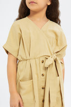 Load image into Gallery viewer, فستان بني برقبة V للبنات الصغار