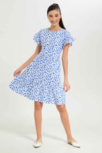 Load image into Gallery viewer, فستان بطبعة زهر باللون الأزرق للبنات الكبار