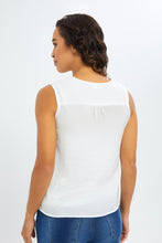 Load image into Gallery viewer, بلوزة باللون الأبيض بدون أكمام للنساء