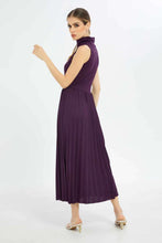 Load image into Gallery viewer, فستان بنفسجي بياقة عالية للنساء