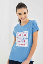 Load image into Gallery viewer, تيشيرت باللون الأزرق مطبوع للبنات الكبار