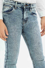 Load image into Gallery viewer, بنطلون جينز باللون الأزرق للأولاد الصغار