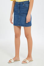 Load image into Gallery viewer, تنورة دنيم باللون الأزرق للبنات الكبار