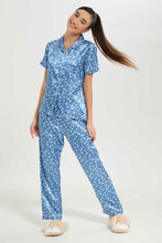 Load image into Gallery viewer, بيجامة بطبعة زهر باللون الأزرق للبنات الكبار (قطعتين)