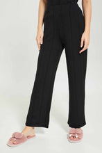 Load image into Gallery viewer, طقم بيجامة باللون الأسود للنساء (قطعتين)