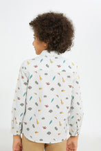 Load image into Gallery viewer, قميص مطبوع باللون الأبيض بكم طويل للأولاد الصغار