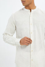 Load image into Gallery viewer, قميص ماندارين باللون البيج للرجال