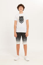 Load image into Gallery viewer, شورت رياضي بطبعة باللون الأسود والأبيض للأولاد الكبار