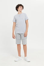Load image into Gallery viewer, شورت رياضي مزين باللون الرمادي للأولاد الكبار