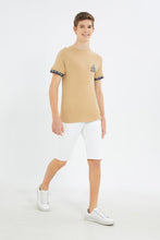 Load image into Gallery viewer, شورت سهل الإرتداء باللون الأبيض للأولاد الكبار