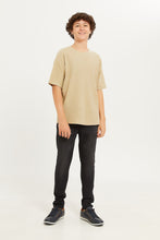 Load image into Gallery viewer, تيشيرت واسع باللون البيج للأولاد الكبار