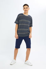 Load image into Gallery viewer, شورت بحزام باللون الكحلي للأولاد الكبار