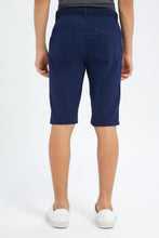 Load image into Gallery viewer, شورت بحزام باللون الكحلي للأولاد الكبار