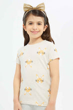 Load image into Gallery viewer, تي شيرت مطبوع باللون البيج للبنات