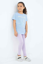 Load image into Gallery viewer, تيشيرت أزرق بطبعة للبنات الصغار