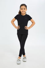 Load image into Gallery viewer, تيشيرت باللون الأسودللبنات الصغار