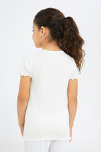 Load image into Gallery viewer, تيشيرت باللون الكريمي للبنات الصغار