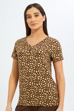 Load image into Gallery viewer, طقم بيجامة باللون الأبيض و الرمادي للنساء